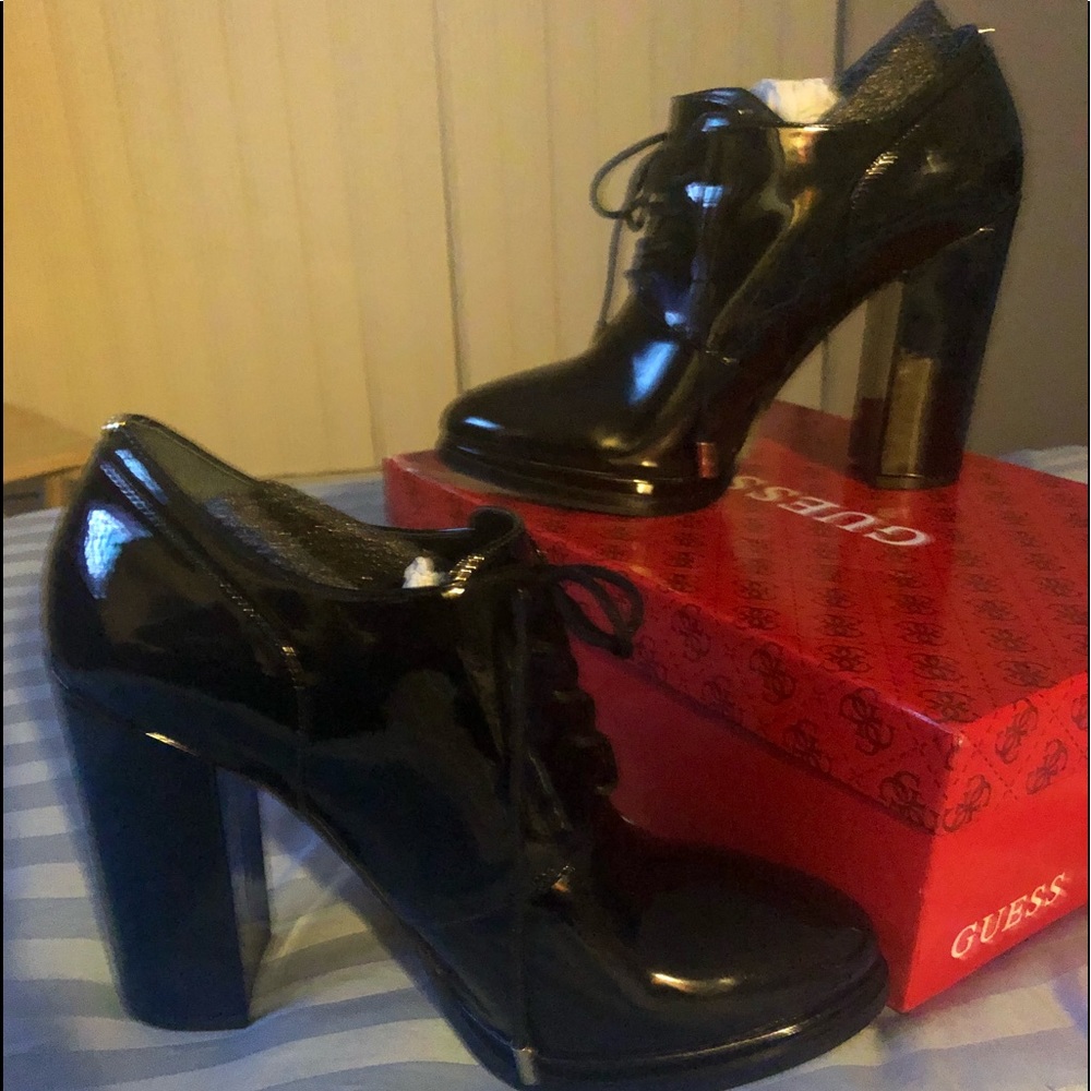 Guess Black Patent Leather 9.5 smoke free home!